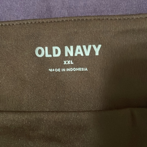 Old Navy Chocolate Off-Shoulder Blouse - Picture 2 of 3